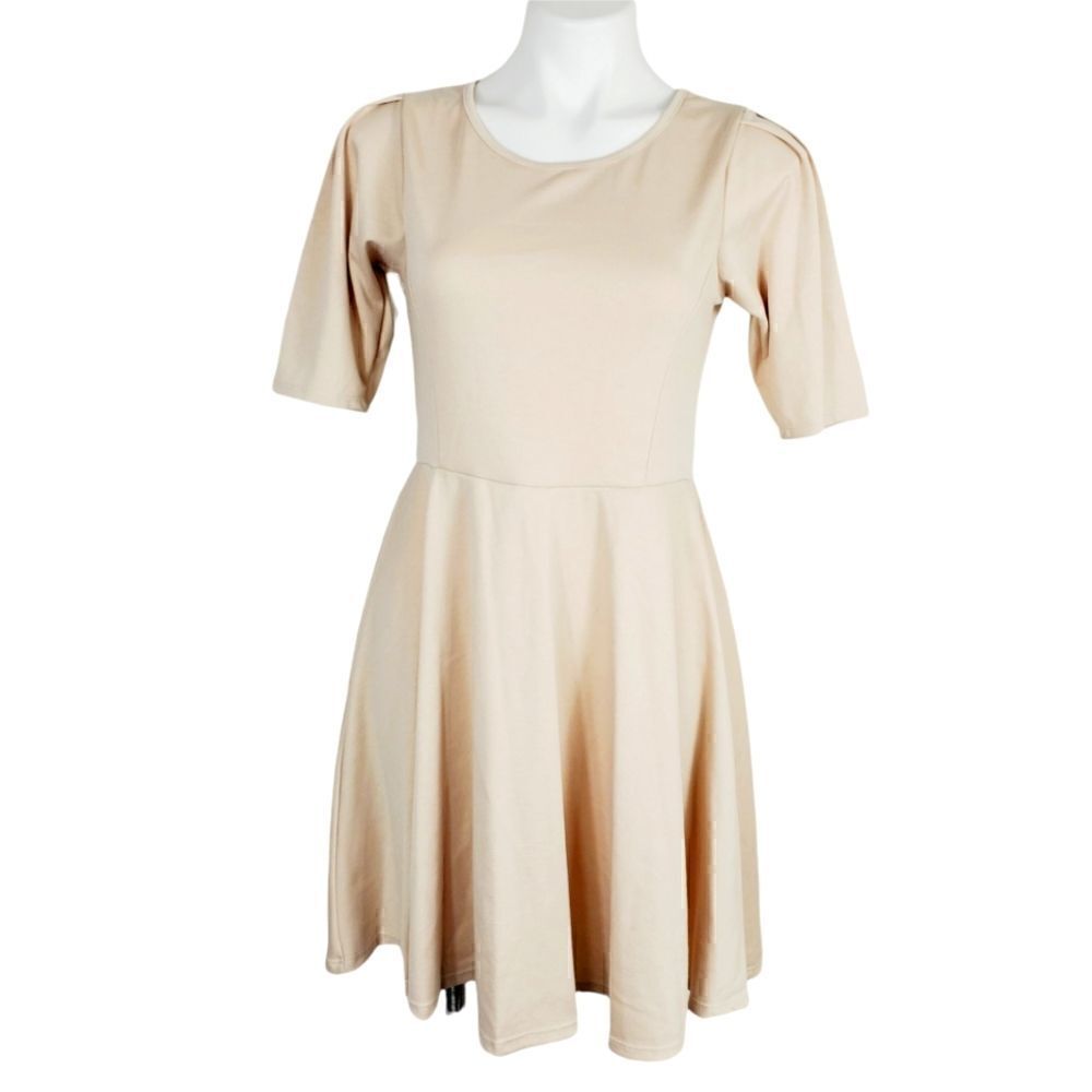 Miss 2 Day Beige Knit Dress Size Large